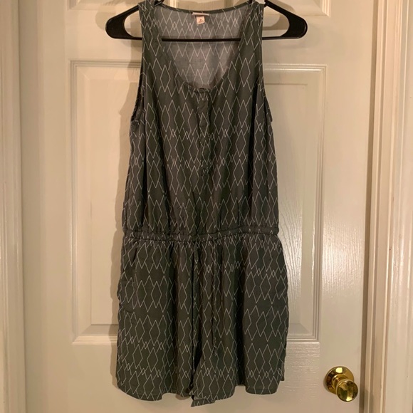 MERONA Greenish Gray Romper w/ Pockets - Picture 5 of 9